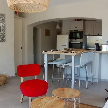 Holiday home Provencale 4 Etoiles - Piscine & Jardin Zen