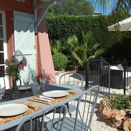 Nyaraló Provencale 4 Etoiles - Piscine & Jardin Zen *